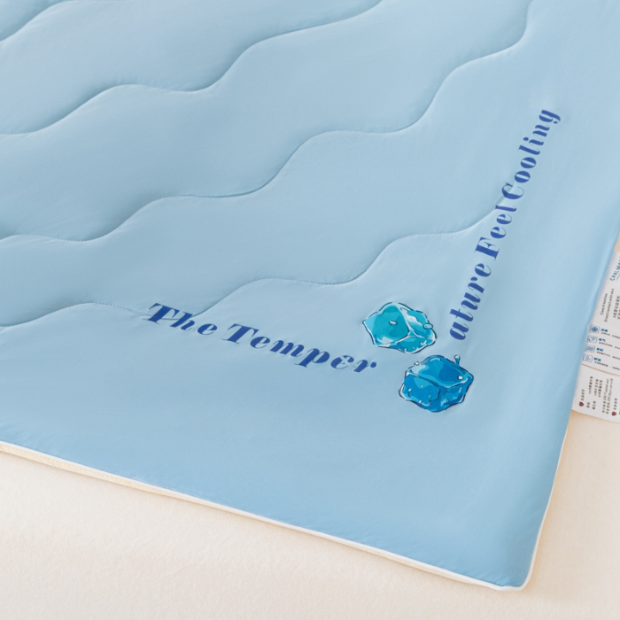 91家纺网 家纺一手货源 找家纺 荔禾家居 2024新款A类氨纶凉感丝冰感夏被 冰感蓝