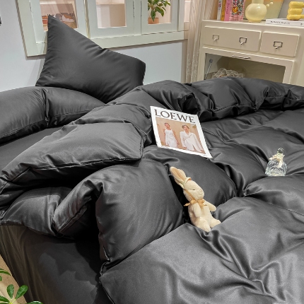 91家纺网 家纺一手货源 找家纺 乐沐家纺 2024新款夏季水洗冰丝四件套水洗真丝纯色双拼单被套 水墨黑