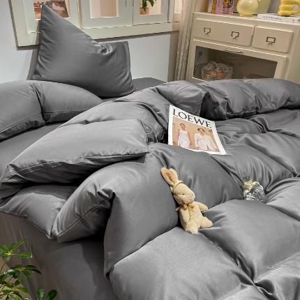 91家纺网 家纺一手货源 找家纺 乐沐家纺 2024新款夏季水洗冰丝四件套水洗真丝纯色双拼单被套 高级灰