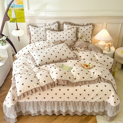 91家纺网 家纺一手货源 找家纺 苏米娜2024大版花卉磨毛四件套双层纱羊绒棉麻小竺棉泡泡纱床盖款四件套