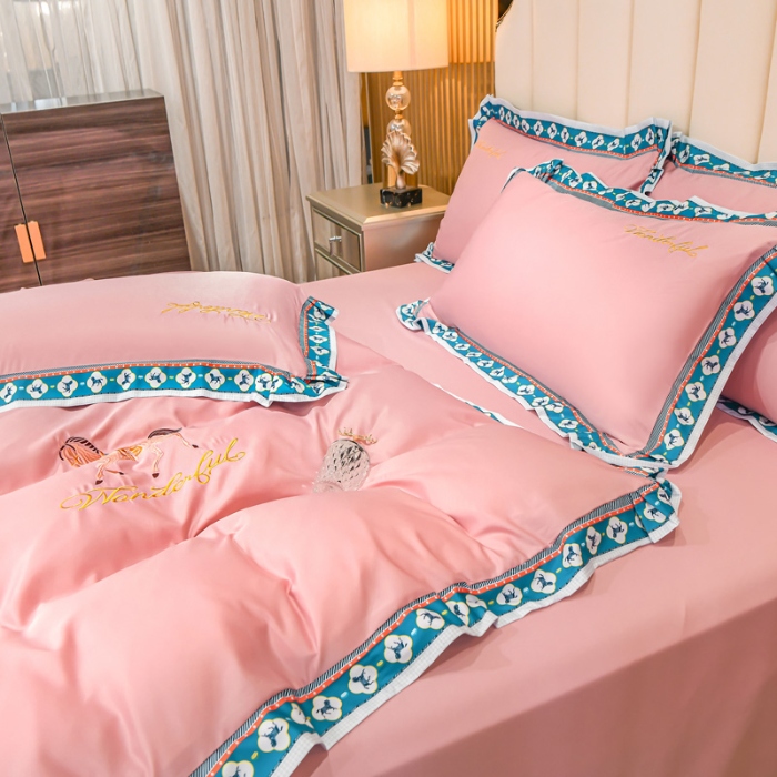 91家纺网 家纺一手货源 找家纺 （总）2025宽边数码印花水洗真丝绣花四件套 轻奢刺绣冰丝天丝套件