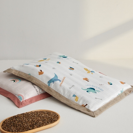 91家纺网 家纺一手货源 找家纺 （总）乐可 2024新款全棉纱布儿童黄荆子荞麦枕头枕芯