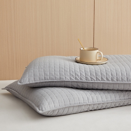 91家纺网 家纺一手货源 找家纺 （总）乐可 2024新款全荞麦绗缝方格枕头枕芯