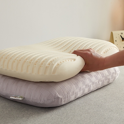 91家纺网 家纺一手货源 找家纺 （总）乐可 2024新款华夫格乳胶蛋糕枕头枕芯