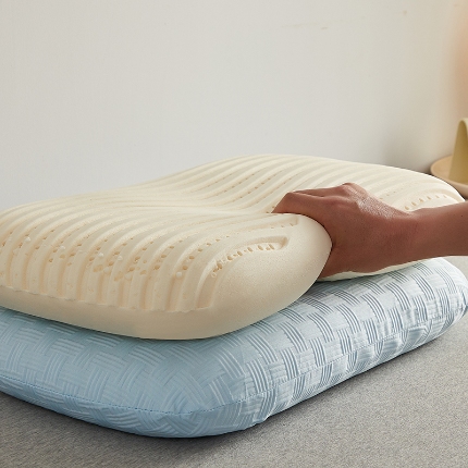 91家纺网 家纺一手货源 找家纺 （总）乐可 2024新款华夫格乳胶蛋糕枕头枕芯