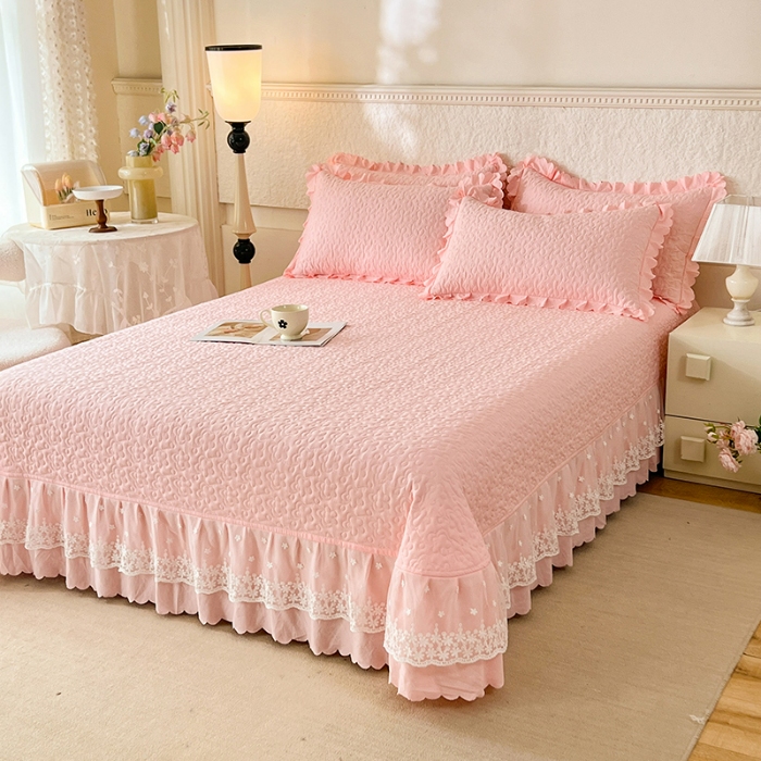 91家纺网 家纺一手货源 找家纺 （总）苏米娜2025韩版少女心法式公主风水洗棉蕾丝花边夏被床盖款四件套泡泡棉小竺棉凉蝴蝶结夏被床盖款四件套