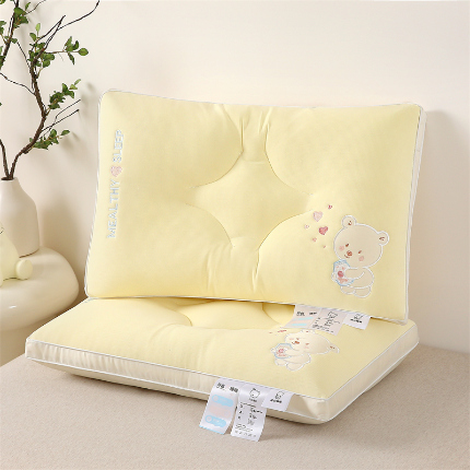 91家纺网 家纺一手货源 找家纺 （总）梦叶草 2024新款枕芯母婴级小熊满分睡眠乳胶层儿童枕头抗菌防螨40×60cm学生枕头