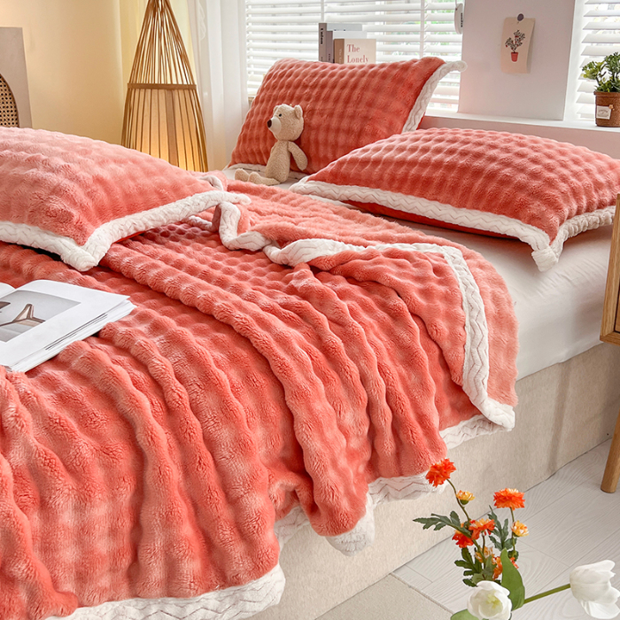 91家纺网 家纺一手货源 找家纺 芸锦豪 2024新款仿兔毛泡泡绒毛毯-包边款毛毯海棠粉-包边款