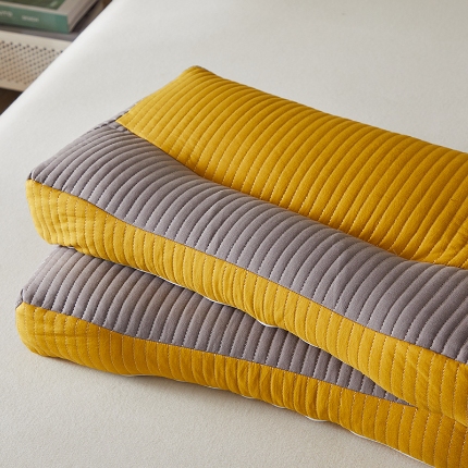 91家纺网 家纺一手货源 找家纺 （总）乐可 2024新款砂洗三维立体荞麦枕 枕头枕芯