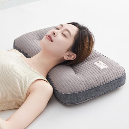 91家纺网 家纺一手货源 找家纺 （总）乐可 2024新款砂洗多位护颈荞麦枕 枕头枕芯