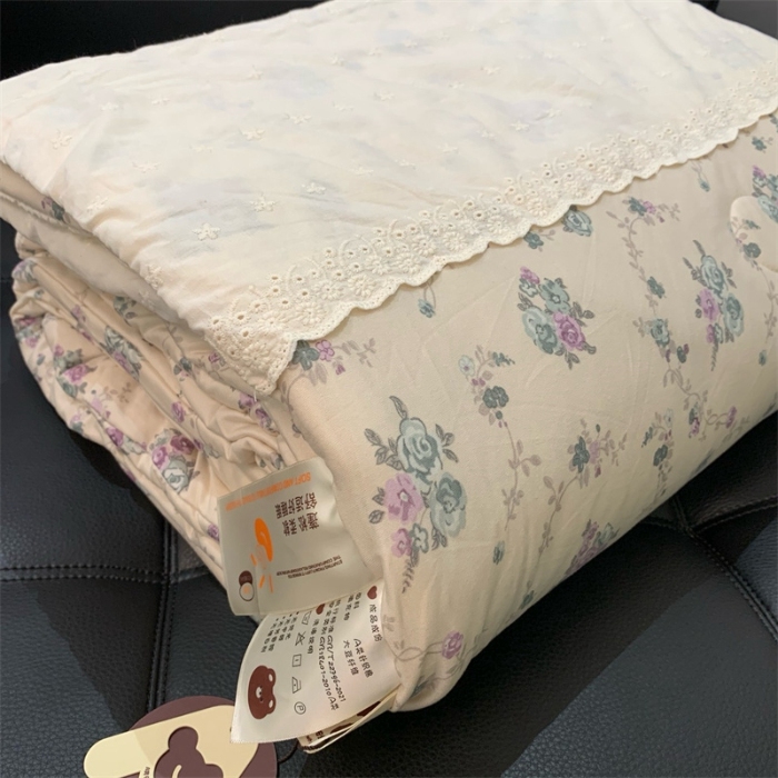 91家纺网 家纺一手货源 找家纺 奈萝 2024新款法式花边针织夏被春秋被 赛琳娜