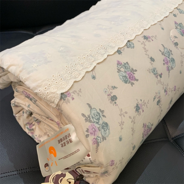 91家纺网 家纺一手货源 找家纺 奈萝 2024新款法式花边针织夏被春秋被 赛琳娜