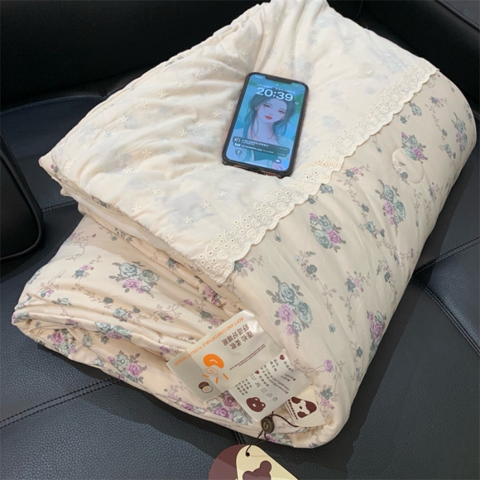 91家纺网 家纺一手货源 找家纺 奈萝 2024新款法式花边针织夏被春秋被 赛琳娜