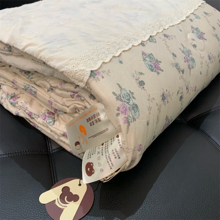 91家纺网 家纺一手货源 找家纺 奈萝 2024新款法式花边针织夏被春秋被 赛琳娜