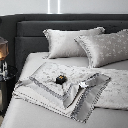 91家纺网 家纺一手货源 找家纺 简约80支夏季天丝夏凉被四件套可水洗机洗夏被天丝空调被 梵高灰色