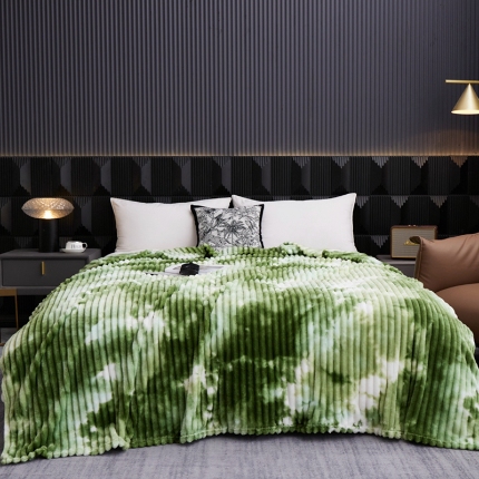 91家纺网 家纺一手货源 找家纺 （总）璐维斯家纺 2025款仿兔毛绒大抽条艺术扎染休闲毯子 牛奶绒 法莱绒毛毯 盖毯 跨境 外贸 直播 电商专供