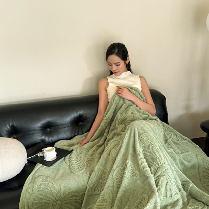 2025款塔芙绒蝴蝶提花毛毯 纯色多功能休闲盖毯 爆款花型 电商/直播/外贸/跨境专供  蝴蝶绿