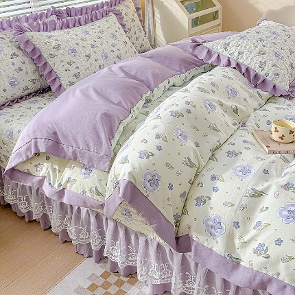 91家纺网 家纺一手货源 找家纺 佰诗特 2025A类双层纱水洗棉麻床盖四件套 夹棉印花花边床盖三件套加厚床裙