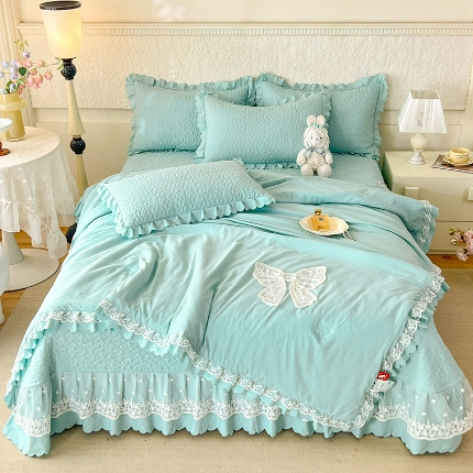 91家纺网 家纺一手货源 找家纺 （总）2025韩版少女心法式公主风水洗棉蕾丝花边夏被床盖款四件套泡泡棉小竺棉凉蝴蝶结夏被床盖款四件套