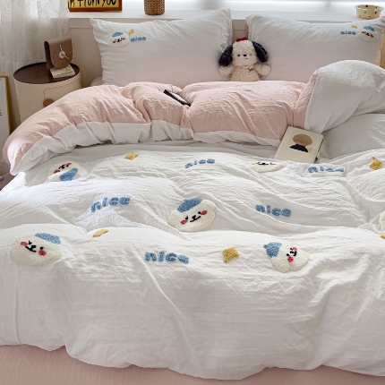 韩巢家纺 2024爆款四季通用超柔水洗棉毛巾绣四件套-哈哈狗系列（提供精美卖家秀） 哈哈狗白浅粉