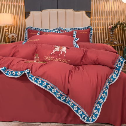 91家纺网 家纺一手货源 找家纺 新款宽边数码印花水洗真丝绣花四件套 轻奢刺绣冰丝天丝套件