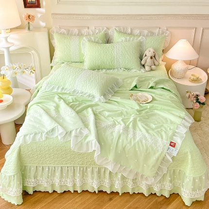 91家纺网 家纺一手货源 找家纺 （总）苏米娜2025韩版少女心法式公主风水洗棉蕾丝花边绣花夏被床盖款四件套泡泡棉小竺棉凉感丝夏被床盖款四件套