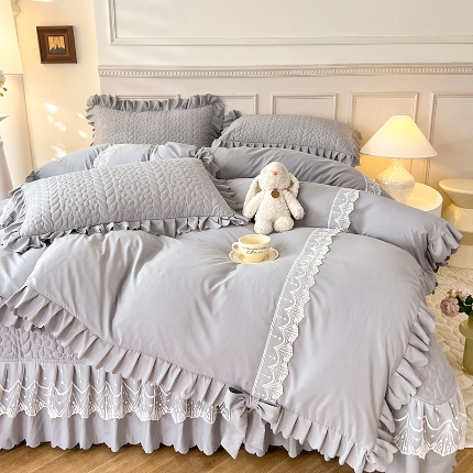 91家纺网 家纺一手货源 找家纺 唐人居 2025新款韩式花边蝴蝶结床盖四件套-优雅恋人 优雅恋人-浅灰