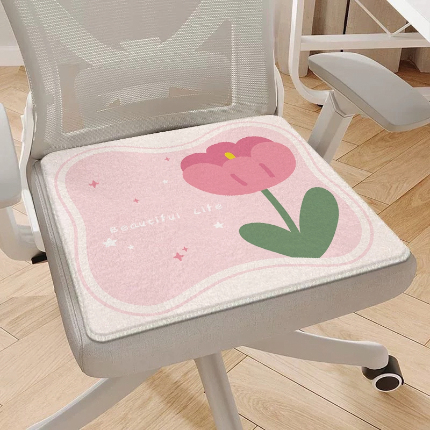 91家纺网 家纺一手货源 找家纺 （总）芙宁娜 2024新款仿羊绒坐垫椅垫毛绒办公室久坐屁股垫防滑四季通用可爱坐垫