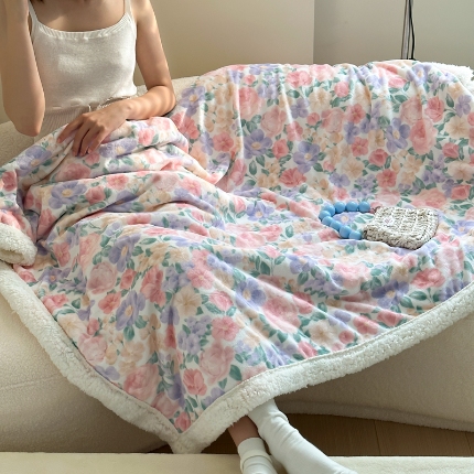 91家纺网 家纺一手货源 找家纺 （总）桃喜 2024秋冬新品羊羔绒毛毯