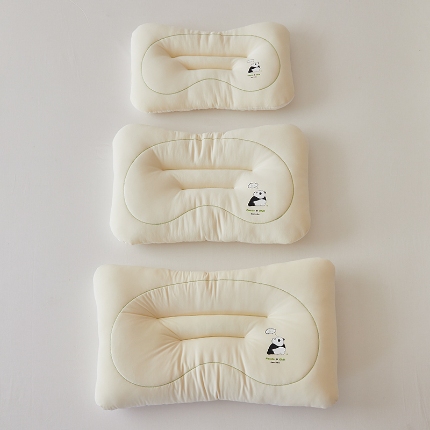 91家纺网 家纺一手货源 找家纺 （总）北鸣有鱼枕芯馆 2024新款60S天丝与锦氨双重凉感分区护颈椎枕头-凉感熊猫亲子枕