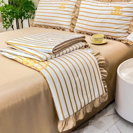 91家纺网 家纺一手货源 找家纺 （总）经年2025年 新款 水洗真丝冰丝天丝韩版刺绣夏被四件套  直播爆款