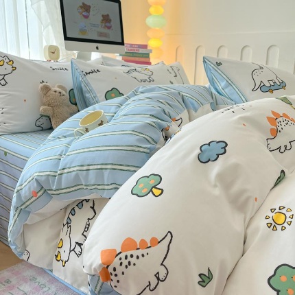 91家纺网 家纺一手货源 找家纺 晨希家居 2024新款全棉卡通活性印花四件套恐龙乐园