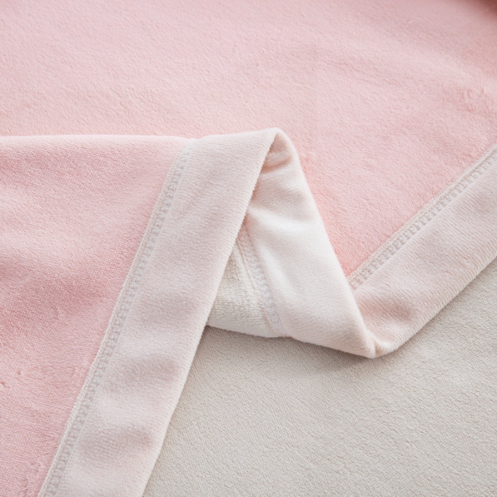 91家纺网 家纺一手货源 找家纺 卉晨毛毯 2024新款牛奶绒纯色复合毯空调毯午睡毯毛毯 初恋米粉