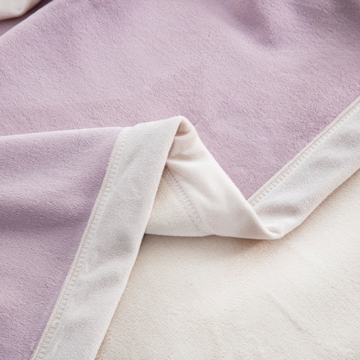 91家纺网 家纺一手货源 找家纺 卉晨毛毯 2024新款牛奶绒纯色复合毯空调毯午睡毯毛毯 淡雅米紫