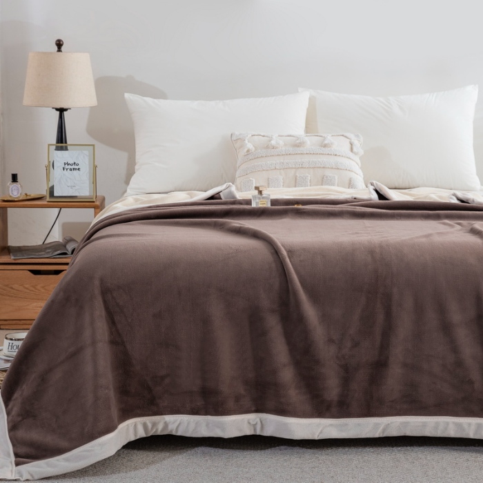 91家纺网 家纺一手货源 找家纺 卉晨毛毯 2024新款牛奶绒纯色复合毯空调毯午睡毯毛毯 欧风米咖