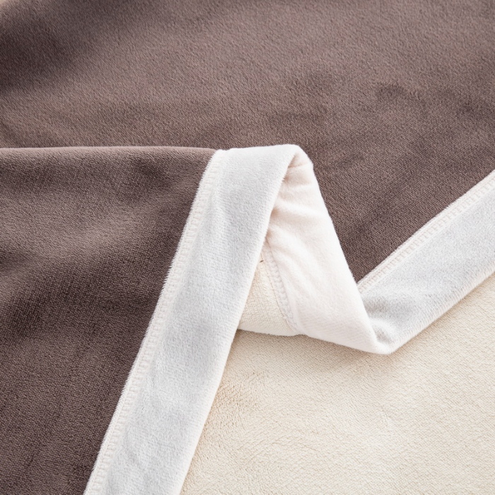 91家纺网 家纺一手货源 找家纺 卉晨毛毯 2024新款牛奶绒纯色复合毯空调毯午睡毯毛毯 欧风米咖