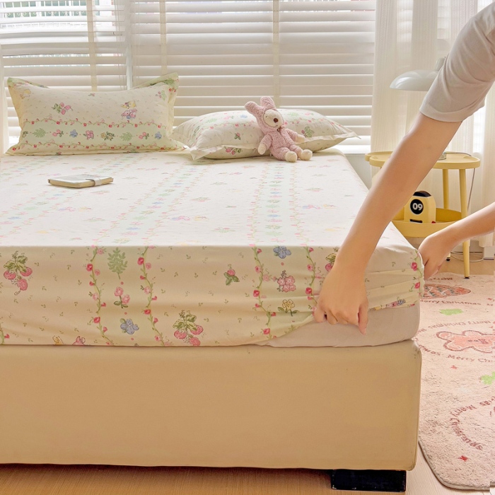 91家纺网 家纺一手货源 找家纺 楠沐家纺 2025新款亲肤印花芦荟棉水洗棉床笠系列 草莓小兔绿