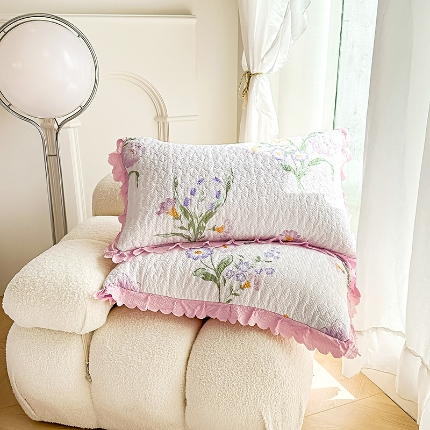 91家纺网 家纺一手货源 找家纺 2024春夏新品A类母婴级双层纱棉麻花边夹棉枕套一对泡泡纱泡泡棉小竺棉纯棉全棉磨毛水洗棉花边枕套一对