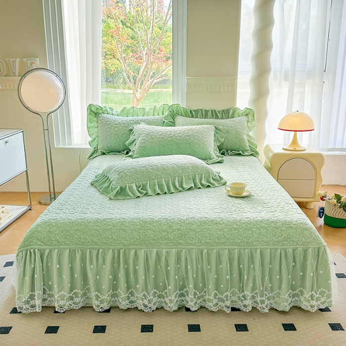 91家纺网 家纺一手货源 找家纺 苏米娜12斤230g全消光牛奶绒夹棉床盖四件套兔兔绒绒蕾丝床裙款四件套