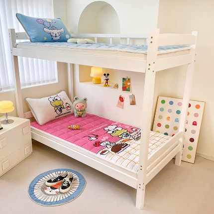 91家纺网 家纺一手货源 找家纺 （总）米帛家纺 2024新款三丽鸥牛奶绒学生床垫软垫