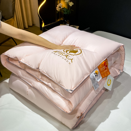 91家纺网 家纺一手货源 找家纺 （总）憨豆家纺 2025新款羽丝绒冬被子春秋被五星酒店被芯直播