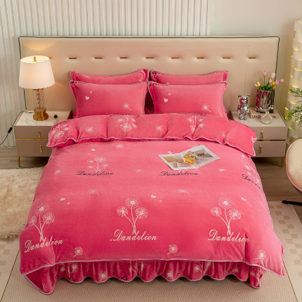 91家纺网 家纺一手货源 找家纺 （总）博兰蒂 2025新款床裙款高克重牛奶绒印花四件套