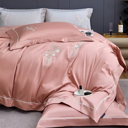 91家纺网 家纺一手货源 找家纺 2024婚庆送礼休闲居家50双股棉轻奢高端绣花圆角款四件套艾丽莎糸列新品