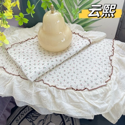 91家纺网 家纺一手货源 找家纺 （总）纯棉床盖被套255×230小香风法式全棉床裙花边夹棉床盖+枕套×2