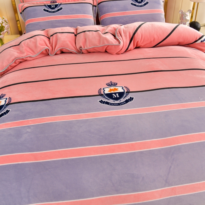 91家纺网 家纺一手货源 找家纺 新8.5-9.5斤法莱绒四件套珊瑚牛奶金貂绒四件套床裙 爱情条码