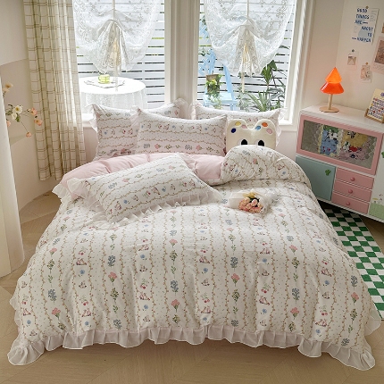 91家纺网 家纺一手货源 找家纺 富瑞阁 2024年新款13372全棉雪纺花边花边款四件套 三件套 枝间梦花