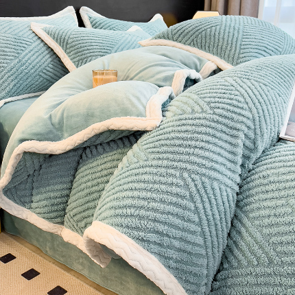 91家纺网 家纺一手货源 找家纺 （总）悦织语 2025新款提花塔芙绒被套毯大包边宽边款四件套