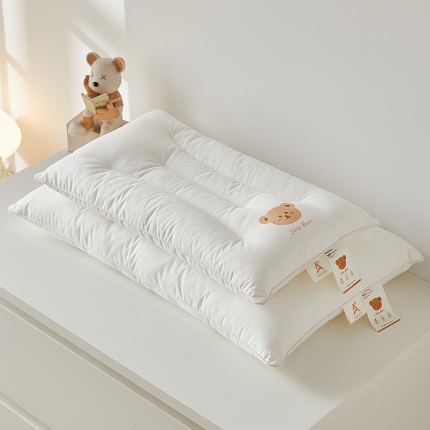 91家纺网 家纺一手货源 找家纺 （总）乐可 2024新款A类全棉元气小熊儿童枕学生枕头枕芯 风格一