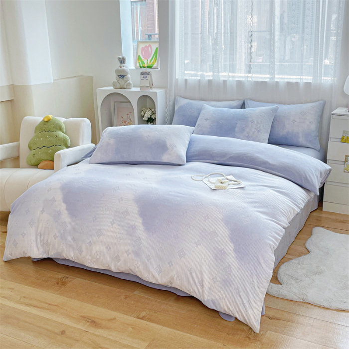 91家纺网 家纺一手货源 找家纺 神州川 直播爆款2024新款欧式烂花3D绣花牛奶绒雕花绒四件套 云中花园