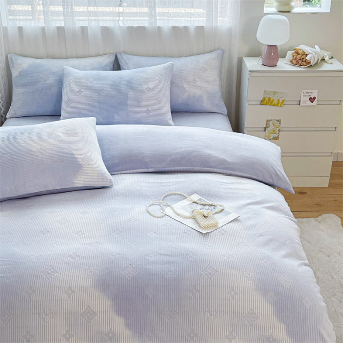 91家纺网 家纺一手货源 找家纺 神州川 直播爆款2024新款欧式烂花3D绣花牛奶绒雕花绒四件套 云中花园